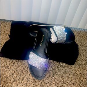 Blinded  out Steve Madden flats!!